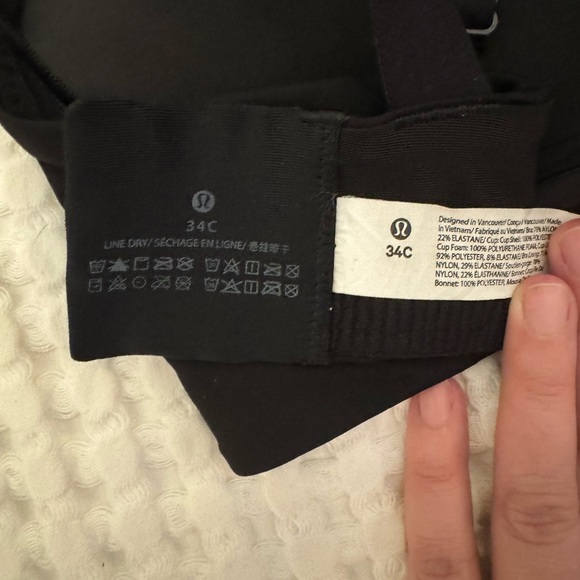 Lululemon air support bra size 38C - Picture 3 of 3